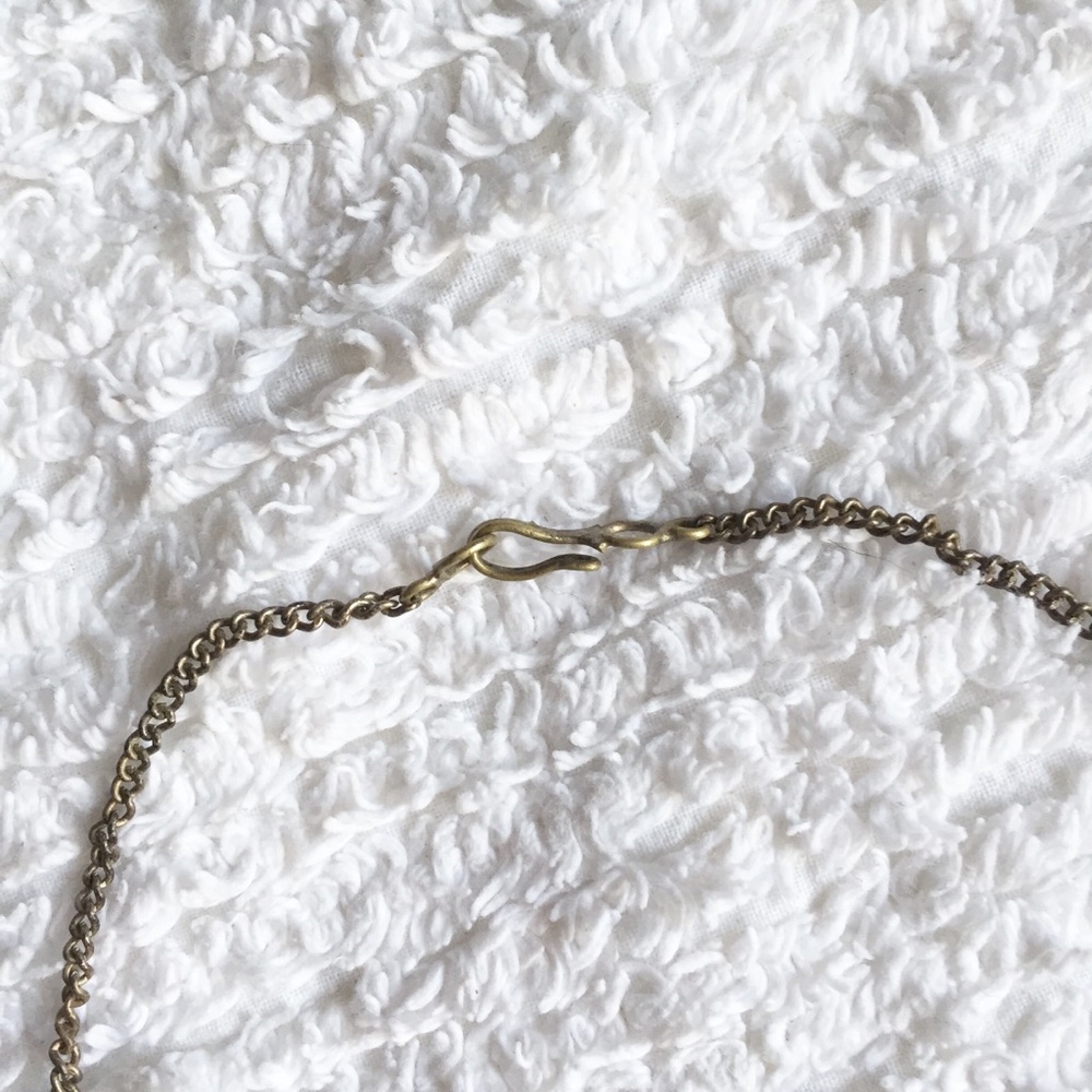 Vintage medallion necklace - Picture 4 of 6